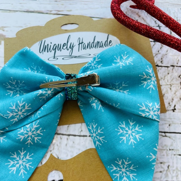 Snow Flakes Blue and White Bandana Set - Picture 4 of 4